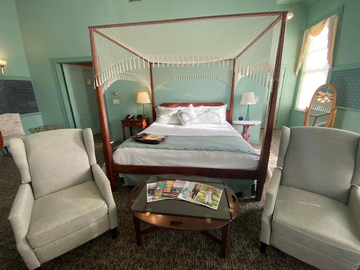 Chambery Inn Lee Esterno foto