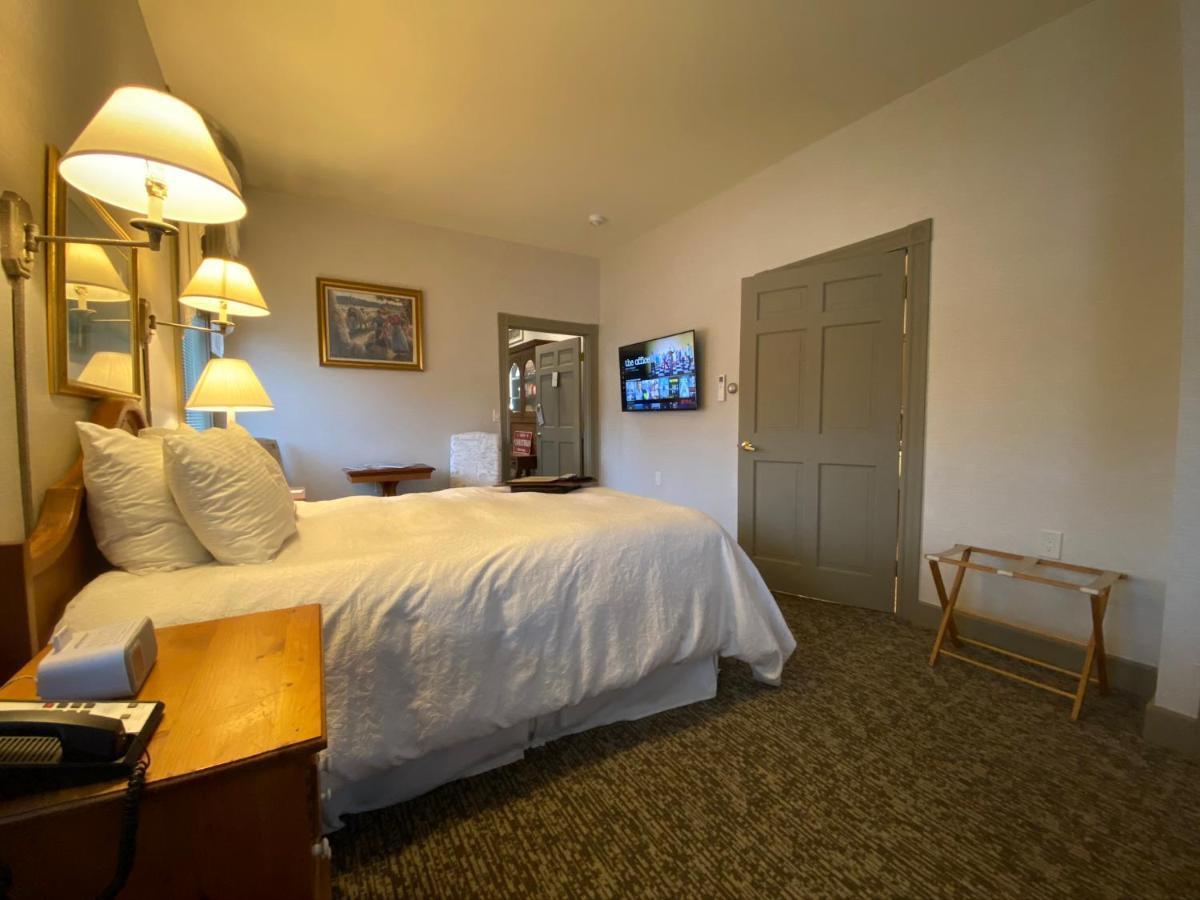 Chambery Inn Lee Esterno foto
